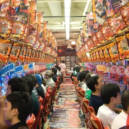 Pachinko: Das steckt hinter dem verrückten Spiel aus Japan